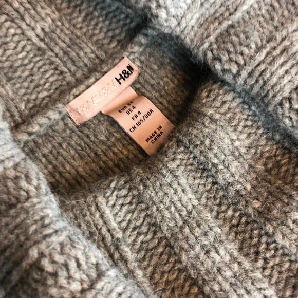 H&M Cowl Neck, Wool Short Sleeve Sweater/Dress - Picture 3 of 3